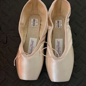 Russian Pointe Brave Satin Ballet Flats in Light Pink